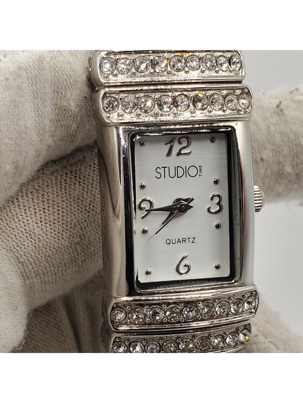 Studio Rhinestone Quartz Watch Womens 19mm Silver Tone New Battery - Picture 6 of 13